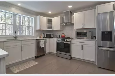 555 Old Harvard Rd, Boxborough, MA 01719 - Photo 10