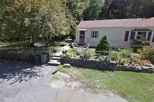 5 Lakeview Ave, Peabody, MA 01960 - Photo 2