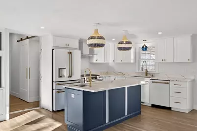 16 Carolyn Ln, Falmouth, MA 02536 - Photo 10