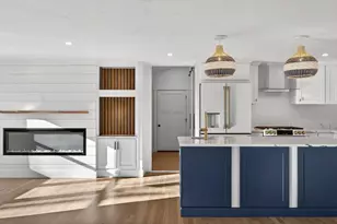 16 Carolyn Ln, Falmouth, MA 02536 - Photo 8