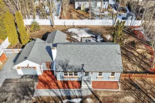 16 Carolyn Ln, Falmouth, MA 02536 - Photo 4