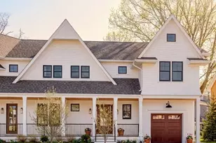 712 Watertown St, Newton, MA 02460 - Photo 1