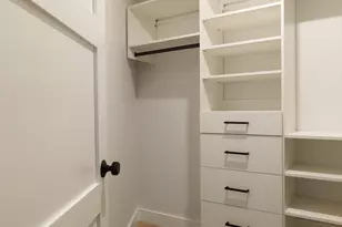 712 Watertown St, Newton, MA 02460 - Photo 24