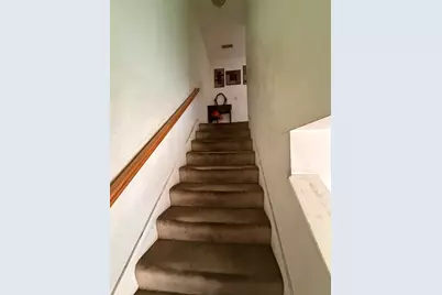 18 Clinton St, Lynn, MA 01902 - Photo 8