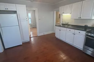 23 Saunders St, North Andover, MA 01845 - Photo 1