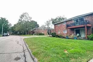 54 Fountain Ln, Weymouth, MA 02190 - Photo 12