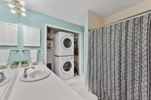 51 Pettee St, Newton, MA 02464 - Photo 12