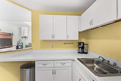 51 Pettee St #31, Newton, MA 02464 - Photo 6