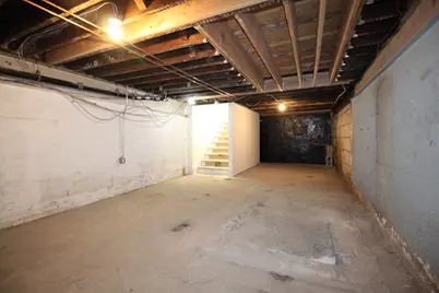 1737A Centre St, Boston, MA 02132 - Photo 14