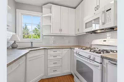 183 Auburn St #183, Newton, MA 02466 - Photo 14