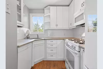 183 Auburn St #183, Newton, MA 02466 - Photo 6