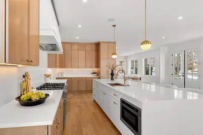 23 Harvard Cir, Needham, MA 02494 - Photo 8