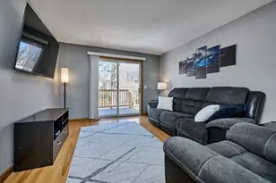 61 Abbey Memorial Dr, Chicopee, MA 01020 - Photo 10