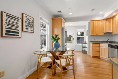 132 Warren St #B, Arlington, MA 02474 - Photo 6