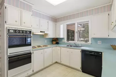 60 Exeter Avenue, Longmeadow, MA 01106 - Photo 8