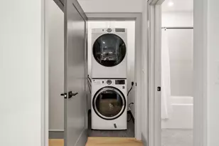 101 N Beacon St, Watertown, MA 02472 - Photo 18