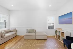 6 Atkinson St, Newburyport, MA 01950 - Photo 10