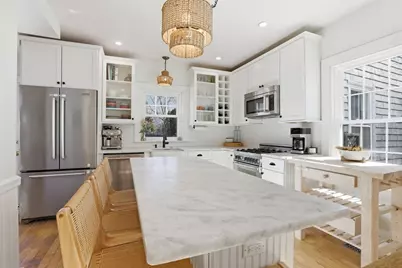 6 Atkinson St, Newburyport, MA 01950 - Photo 2