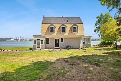 1366 Gardners Neck Rd, Swansea, MA 02777 - Photo 26