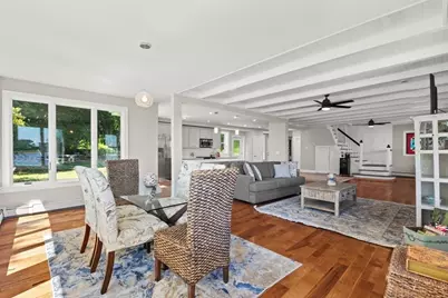 1366 Gardners Neck Rd, Swansea, MA 02777 - Photo 14