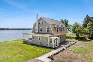 1366 Gardners Neck Road, Swansea, MA 02777 - Photo 4