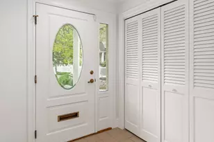 21 Pine St, Manchester by the Sea, MA 01944 - Photo 4