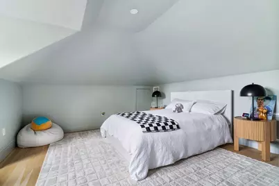 15 Farlow Rd, Newton, MA 02458 - Photo 32