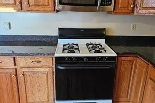 132 Pitman, Fall River, MA 02723 - Photo 8