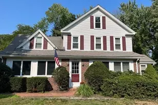 656 Franklin St, Wrentham, MA 02093 - Photo 1