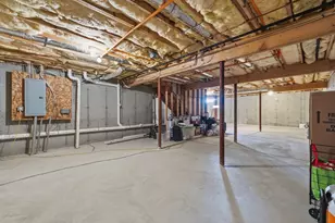 2 Strawberry Ln, Hudson, MA 01749 - Photo 32