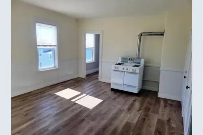 73 1/2 Esther St #3, Worcester, MA 01607 - Photo 4