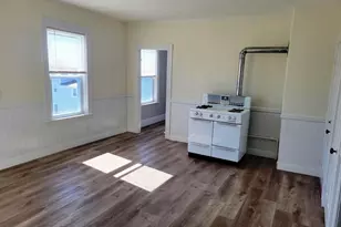 73 1/2 Esther St, Worcester, MA 01607 - Photo 4