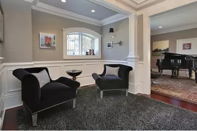 460 Heath Street, Brookline, MA 02467 - Photo 8