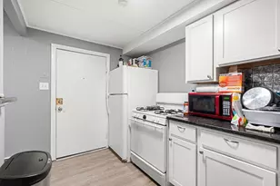 317 Nesmith St, Lowell, MA 01852 - Photo 24