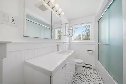 84 Winthrop St, Medway, MA 02053 - Photo 12