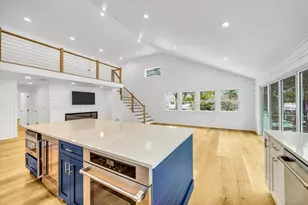 531 Menauhant Rd, Falmouth, MA 02536 - Photo 14