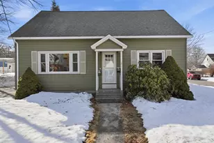 542 Oak Hill Rd, Fitchburg, MA 01420 - Photo 1