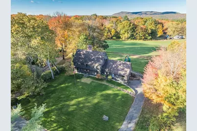 10 Sycamore Parc, South Hadley, MA 01075 - Photo 2