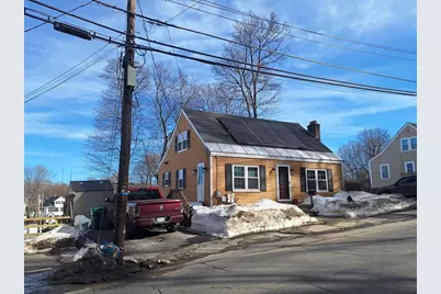 418 Rollstone St, Fitchburg, MA 01420 - Photo 2