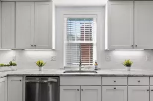 40 Catherine, Boston, MA 02131 - Photo 8