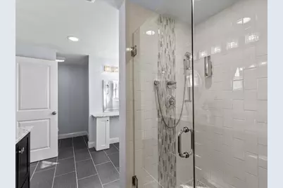 40 Catherine #B, Boston, MA 02131 - Photo 18