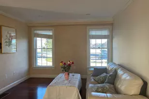 220 Grove St, Waltham, MA 02453 - Photo 4