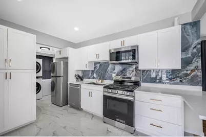 46 Bancroft Ave, Milford, MA 01757 - Photo 2