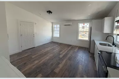 371 Cabot #203, Beverly, MA 01915 - Photo 2