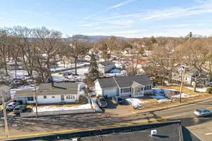 84 Montcalm St, Chicopee, MA 01020 - Photo 4