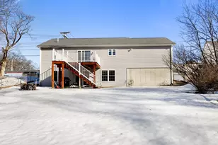 84 Montcalm St, Chicopee, MA 01020 - Photo 6