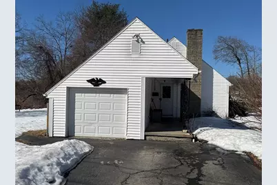 39 Fairlawn Ave, Oxford, MA 01540 - Photo 2