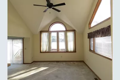 5B Pond View Way #5B, Northborough, MA 01532 - Photo 6