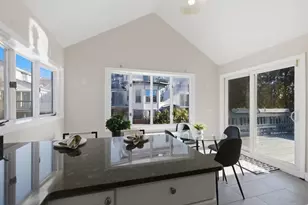 15 S Fairview St, Boston, MA 02131 - Photo 16