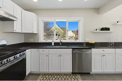 15 S Fairview St #3, Boston, MA 02131 - Photo 2